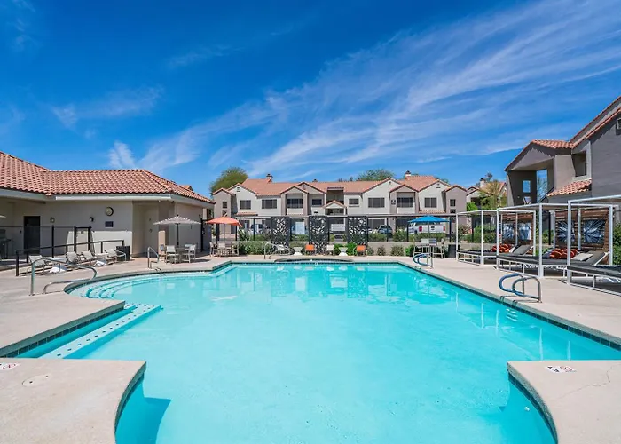 King Bed Near Kierland Spring Training Oasis Scottsdale
